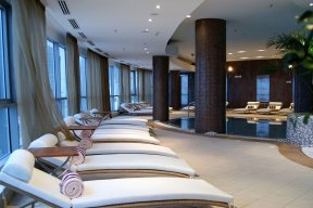 Visitahin ang mga spa at wellness sa Taguig