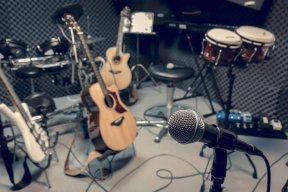 Hanapin ang Mga Paaralan ng Musika sa Taguig